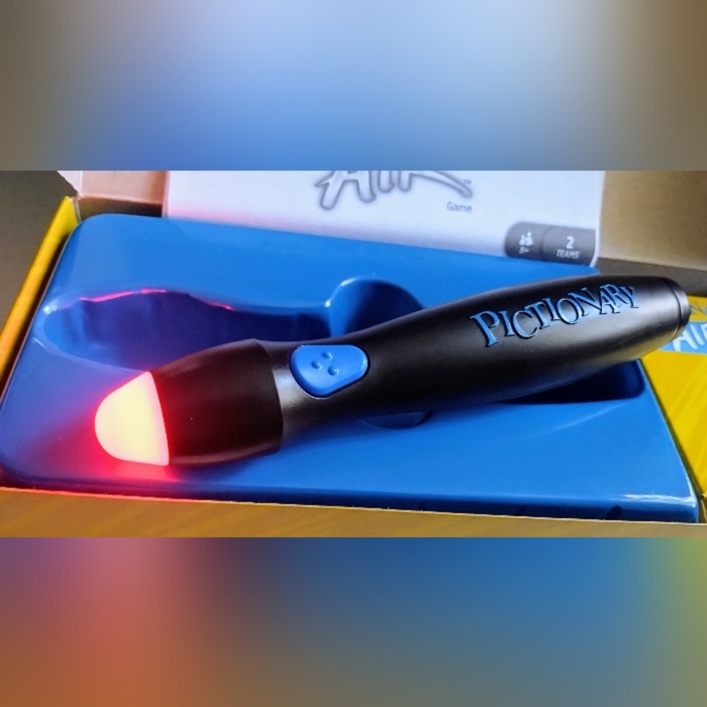 Black and Blue Pictionary Air Pen